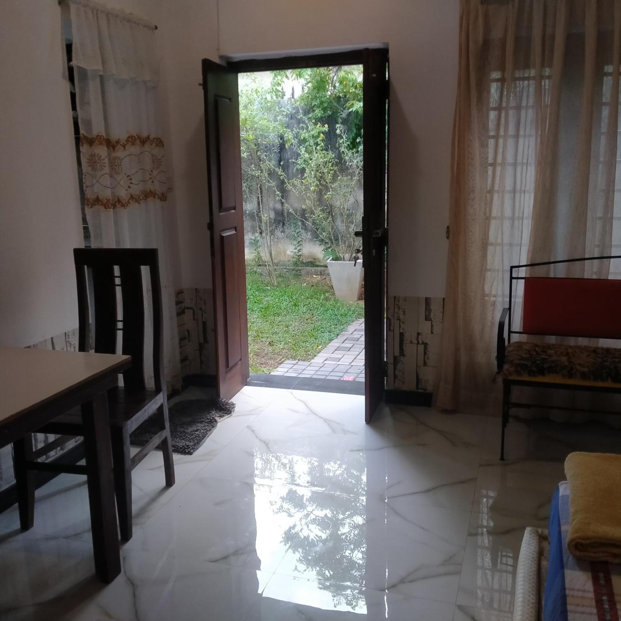 Living Home เนกอมโบ ห้อง รูปภาพ